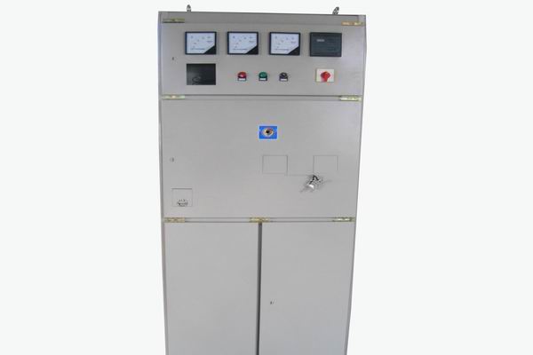 金江镇控制柜-使用3683控制柜前进行这些检查